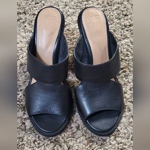 UGG Celia Black Sandals Size 9
